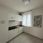 Fontana Sea View Apartman *