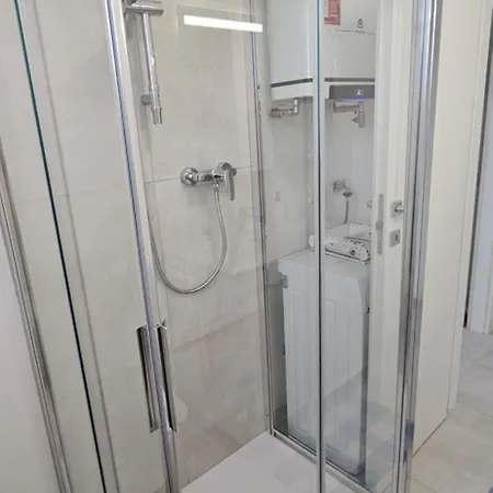 Fontana Sea View ליגננו סביאדורו