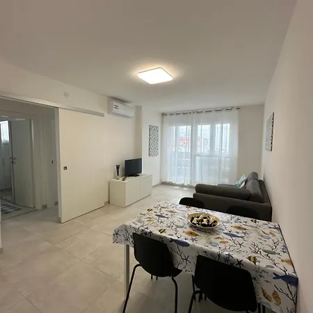 דירה Fontana Sea View ליגננו סביאדורו